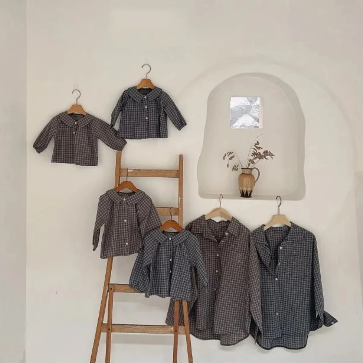 2026 Spring New Baby Plaid Shirts Infant Boy Vintage Lapel Shirts Toddler Girl Cotton Blouse Kids Cotton Tops Newborn Clothes