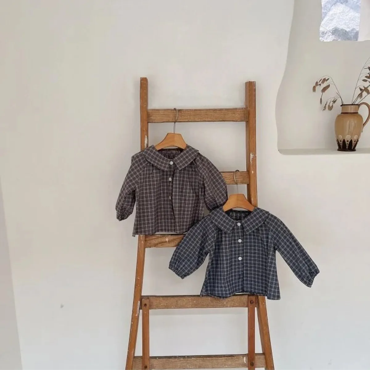 2026 Spring New Baby Plaid Shirts Infant Boy Vintage Lapel Shirts Toddler Girl Cotton Blouse Kids Cotton Tops Newborn Clothes