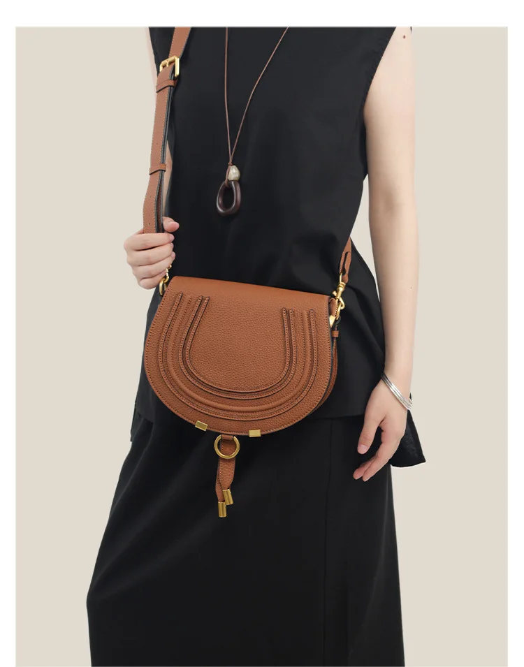 Pebbled Saddle Crossbody Bag For Women U Shape Stitching Decor Gold Metal Hardware Adjustable Strap Vintage Shoulder Purse