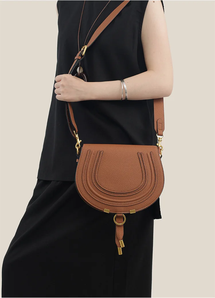 Pebbled Saddle Crossbody Bag For Women U Shape Stitching Decor Gold Metal Hardware Adjustable Strap Vintage Shoulder Purse