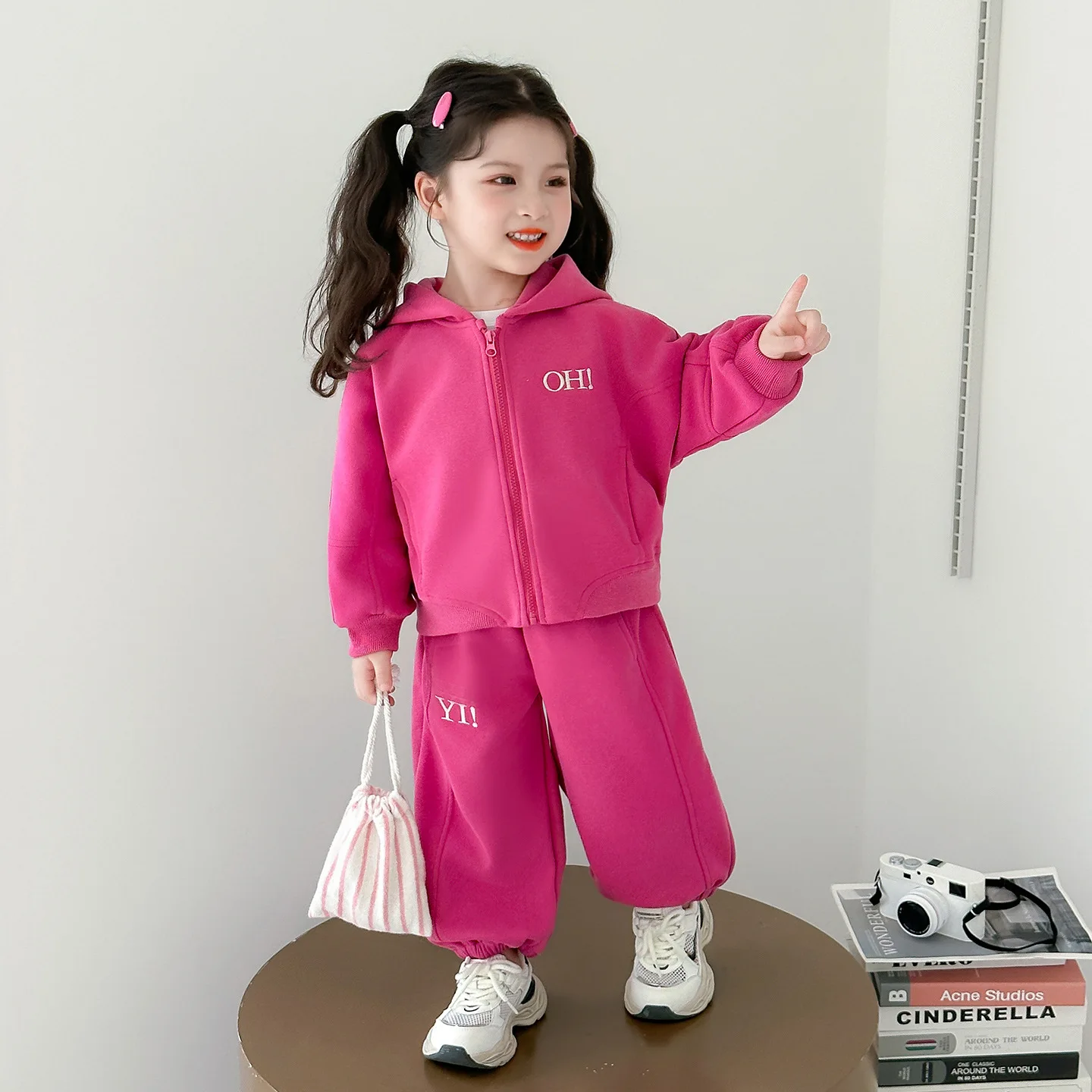 Girls Suit 2026 Autumn New Children's Clothing Korean Style Girl Baby Bright Color Hoodie Sports Two Piece Leisure Daily Sweet