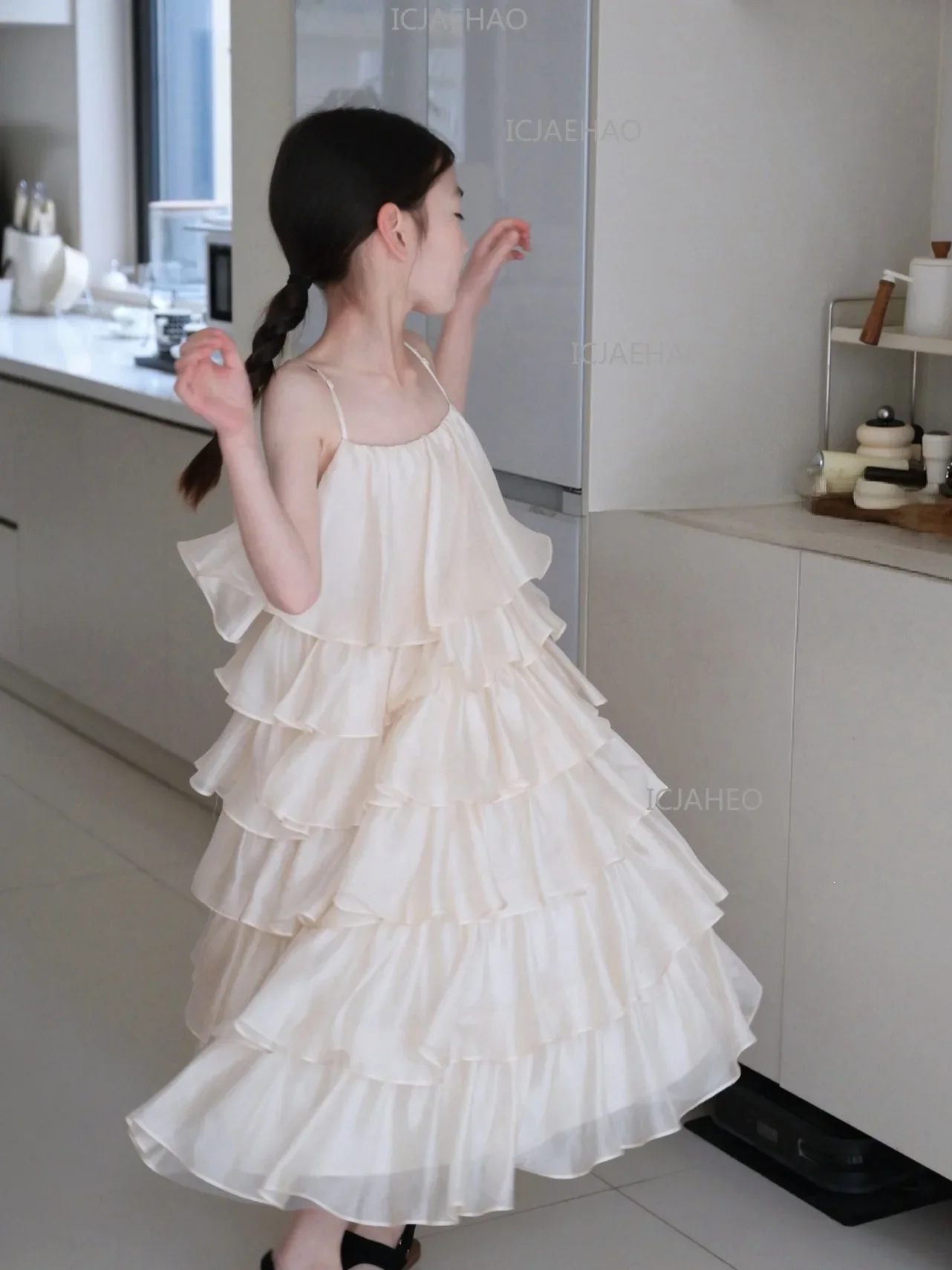 2026 Children Beige NewSleeveless Display Style Pageant Kids Princess Gown Costume Elegant Fashion Simple Girls Dress Summer