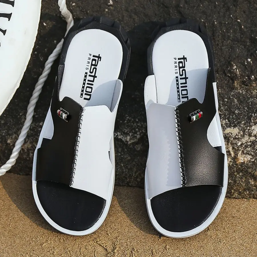 Summer new men's flip-flops flat, casual, fashionable and trendy beach shoes