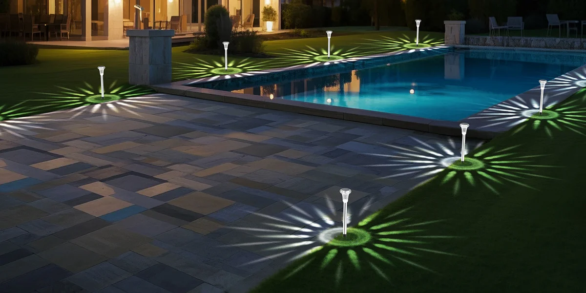 4pcs Outdoor Solar Stainless Steel Tube Garden Light, IP44 Waterproof, Compact And Practical, Diamond Pattern Solar Crystal Light Holder, Suitable For Garden, Lane, Garden Lighting Decoration (Warm Light/White Light)