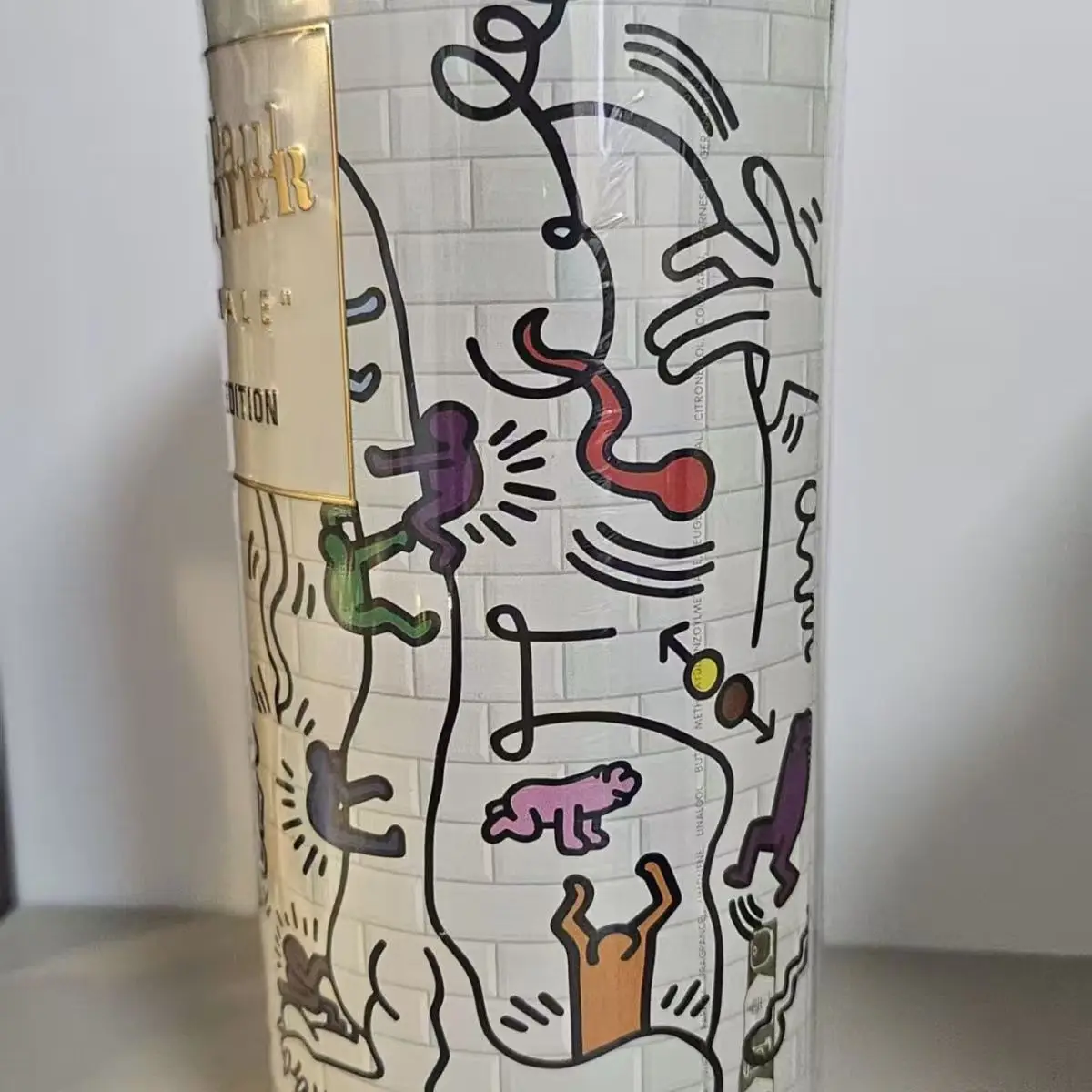 Jean Paul Gaultier Le Male Pride Edition, Keith Haring Art‑Graffiti Collaborative Limited Perfume. Classic Fougere Scent with Mint, Lavender, Vanilla & Amber. Complete Original Graffiti Gift Tin, Collectible Men's Fragrance.