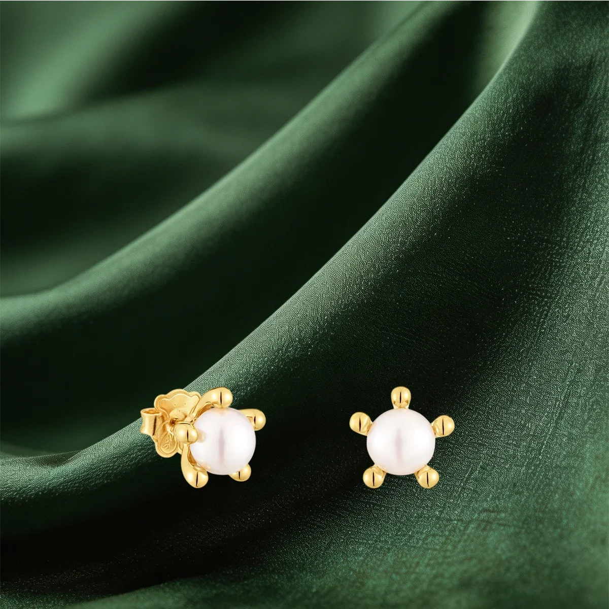 Cute Figure Stud Earrings for Daily Matching, Butterfly Star Heart Floral Tiny Huggie Earrings, Lovely Ear Decoration sterling silver earrings