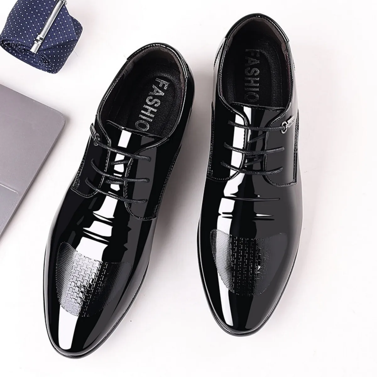 Men's Casual Dress Shoes Mesh Pattern Derby Shoe Classic Lace-up Pointed Formal Oxford Tuxedo Shoes For Men