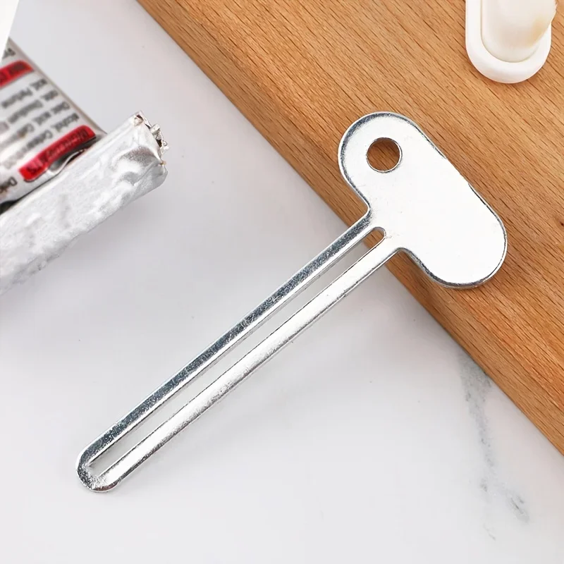 Stainless Steel Rotate Tube Squeezer, Multifunctional Dispenser Tool for Toothpaste, Hair Oil, Paint, Ointments and Cosmetics, Practical Household Bathroom Accessory