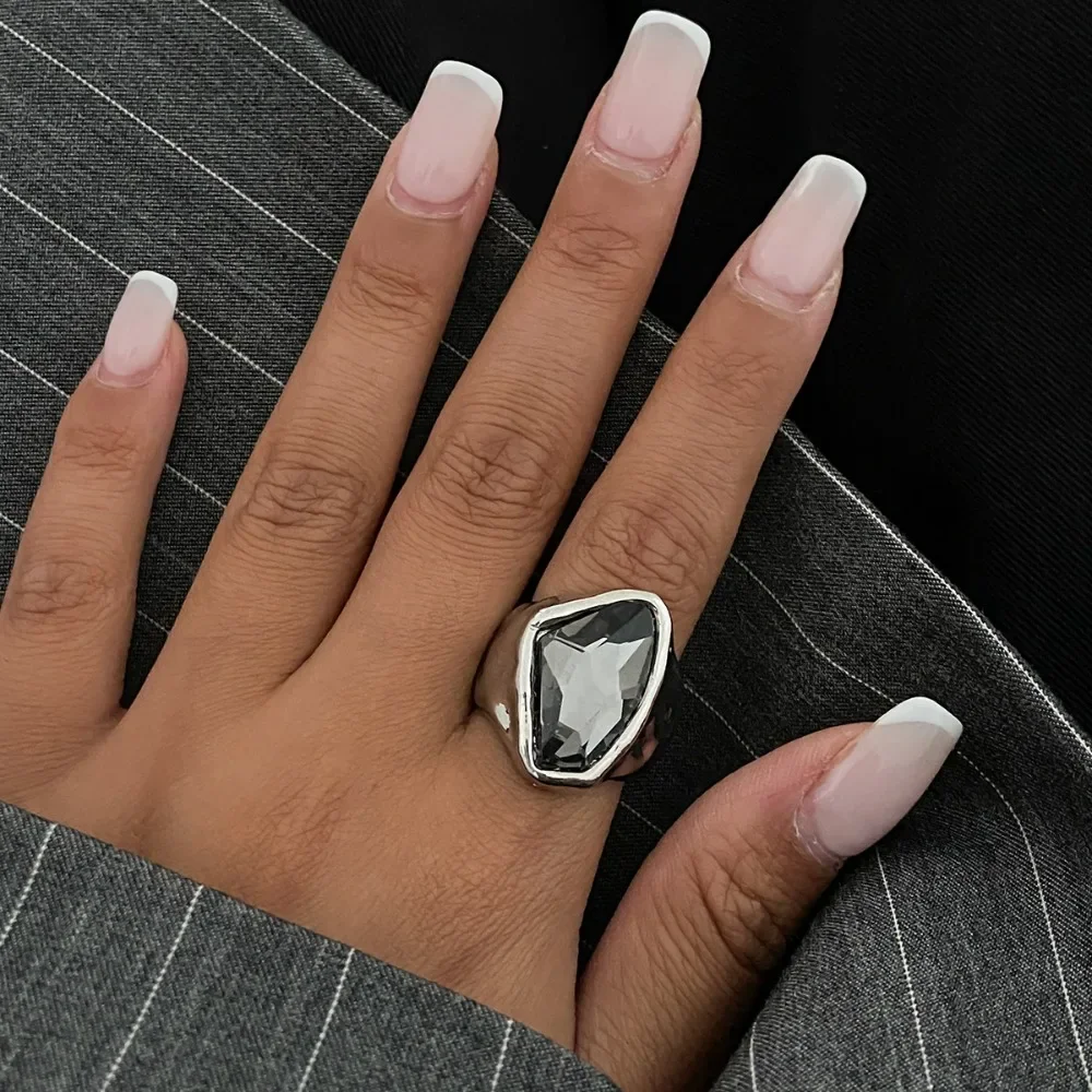 Women Minimalist Acrylic Rhinestone Open Ring, Korean‑Style Geometric Adjustable Knuckle Ring, Fashion Jewelry Accessory, Ideal Gift for Party and Daily Occasions