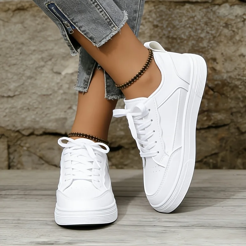 Women White Platform Sneakers 2026 New Fashion Lace Up Skate Shoes Ladies Light Soft Leather Casual Walking Shoes Non Slip Flat Sole All Match Daily Outdoor Comfy Versatile White Trainer Footwear Trendy Minimalist Basic White Sneakers for Daily Travel Sho