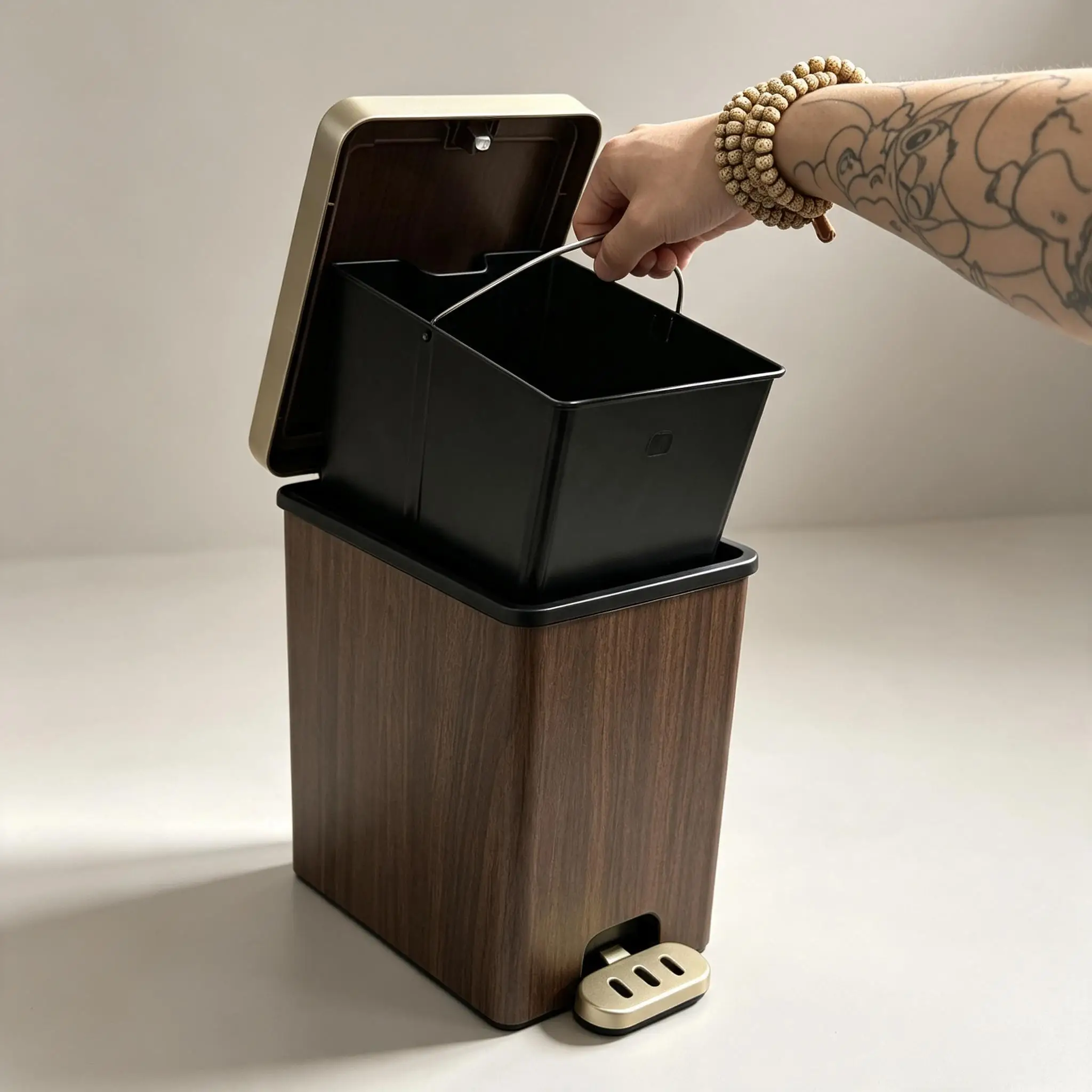 Wood Grain Square Pedal Trash Can, Plastic Step‑On Garbage Bin with Removable Inner Bucket, Odor‑Proof Lidded Waste Bin with Gold Accent for Bathroom Kitchen Bedroom Office Home