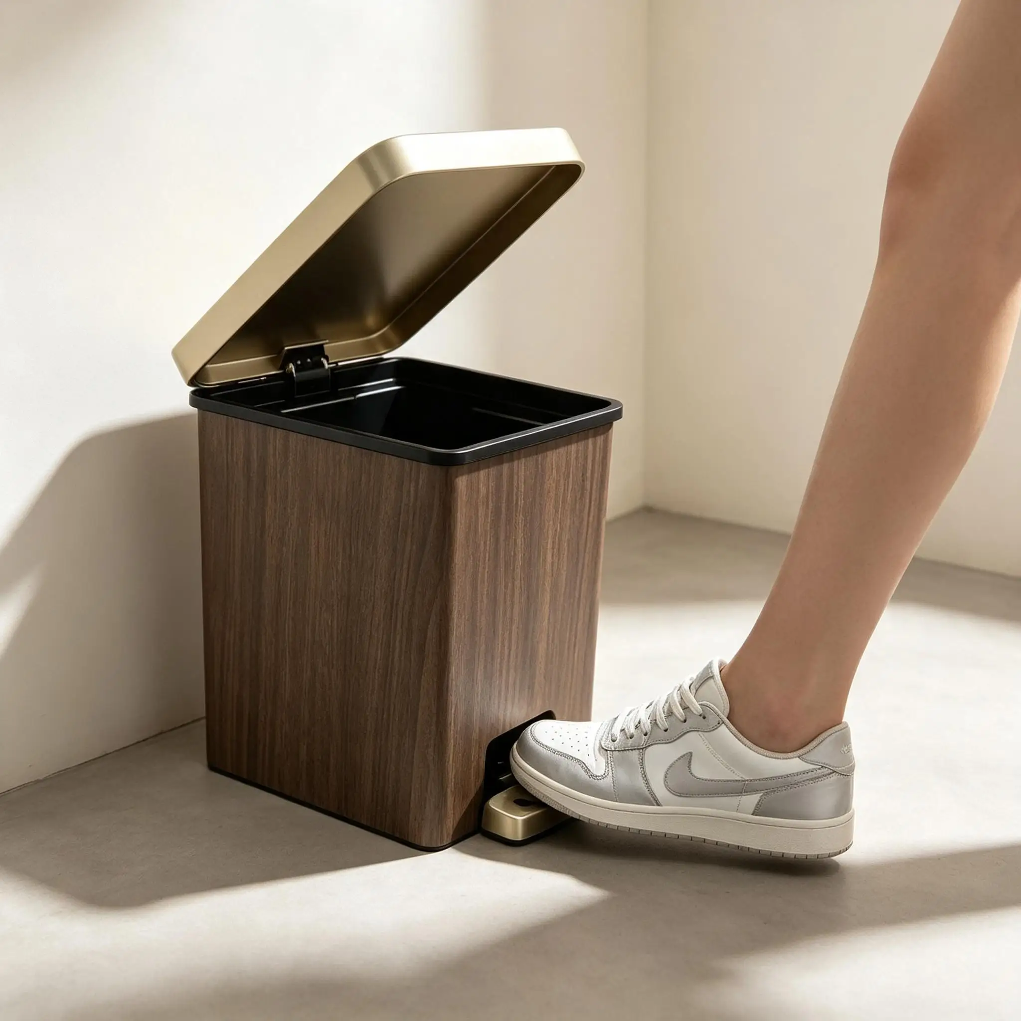 Wood Grain Square Pedal Trash Can, Plastic Step‑On Garbage Bin with Removable Inner Bucket, Odor‑Proof Lidded Waste Bin with Gold Accent for Bathroom Kitchen Bedroom Office Home