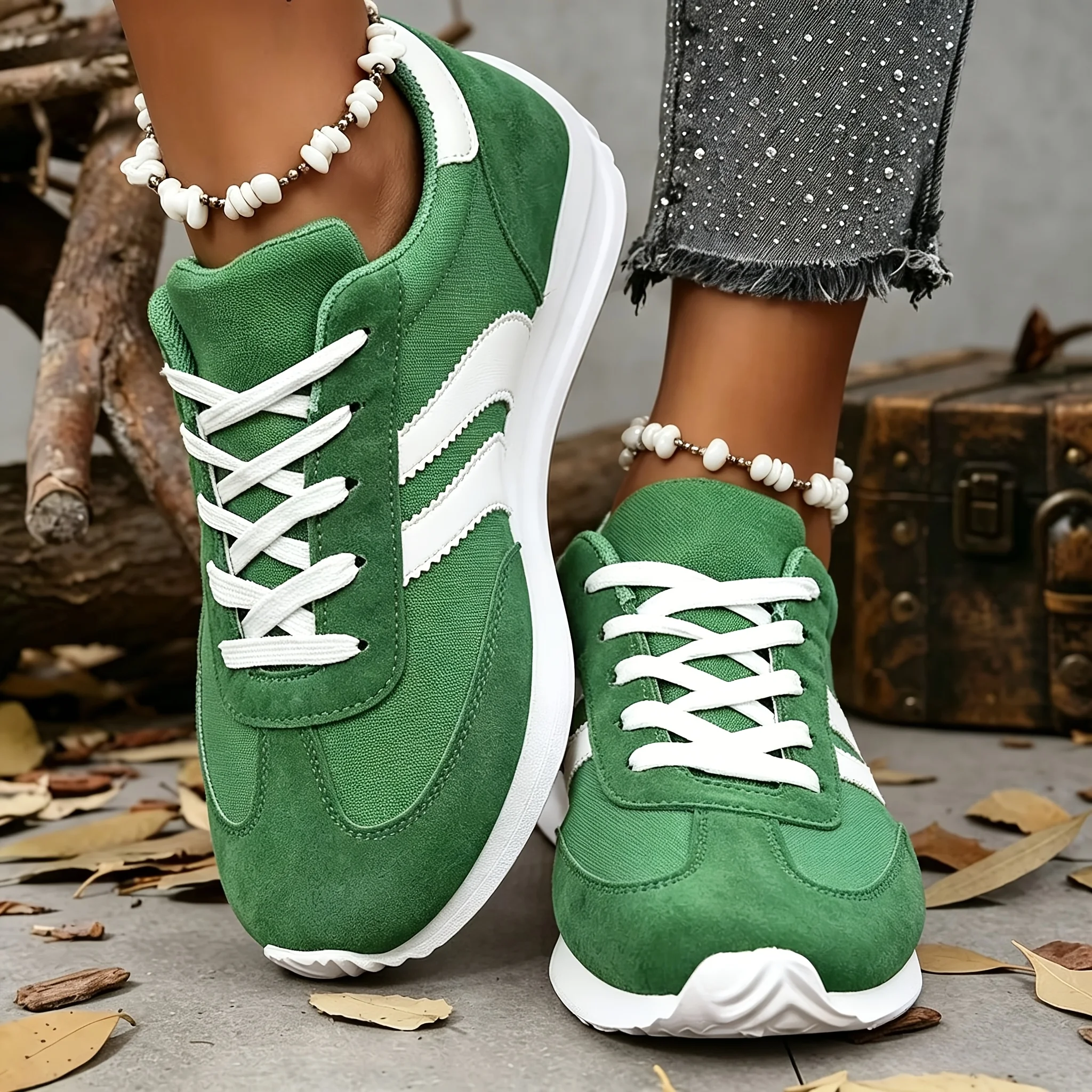 Women Retro Striped Suede Sneakers Lace Up Low Top Casual Shoes Comfort Soft Sole Non Slip Walking Trainers Multicolor Fashion All Match Daily Outdoor Sports Footwear For Ladies All Seasons Daily Wear