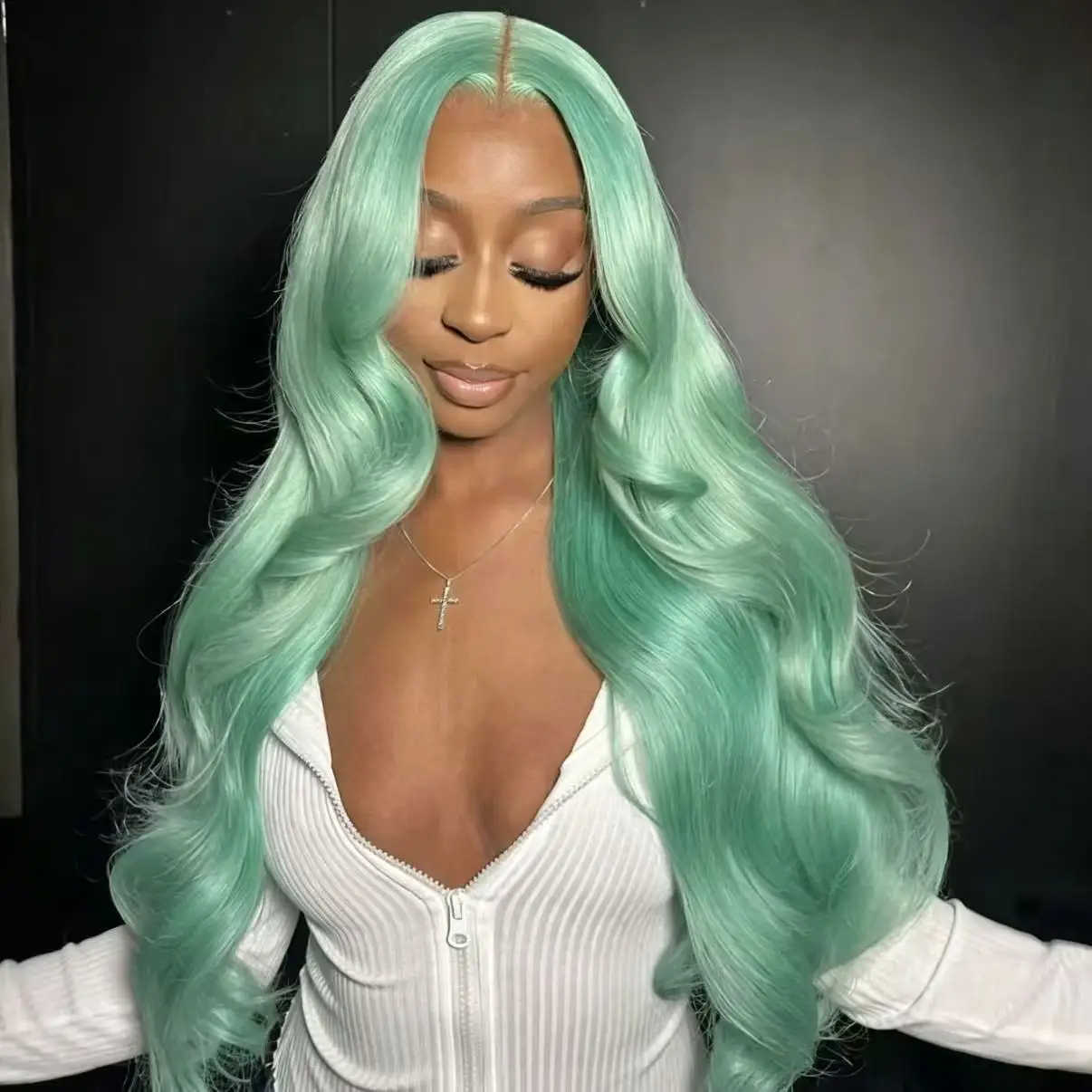 Mint Green Colored Body Wave Human Hair Wigs 13×6 HD Lace Frontal Wig Pre Plucked 180% 210% Density Vietnamese Raw Human Hair Wigs For Women