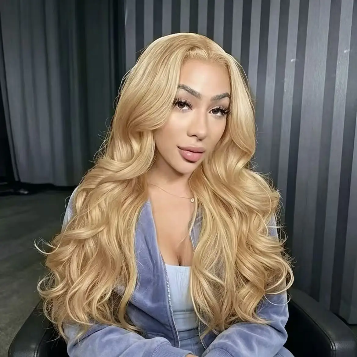 Mint Green Colored Body Wave Human Hair Wigs 13×6 HD Lace Frontal Wig Pre Plucked 180% 210% Density Vietnamese Raw Human Hair Wigs For Women
