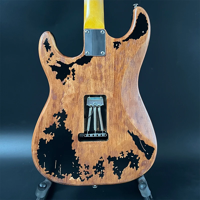 No-brand SSS Pickup Electric Guitar Matte Single Tremolo Promotion Maple Neck & Solid Body Free Shipping