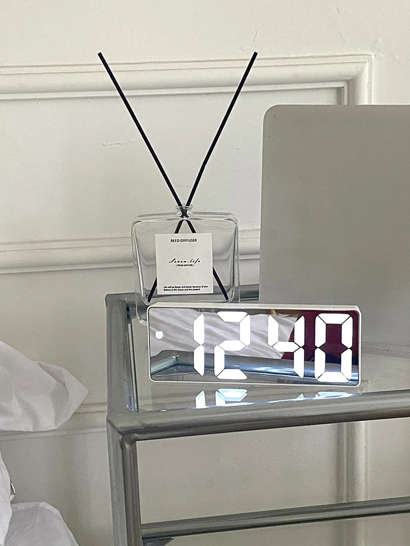 1pc LED Mirror Desk Clock, Digital Alarm Clock With Snooze Function, Snooze Function, Home Decor, chool Surprise, Study Supplies, Aesthetic sh2305111219428259