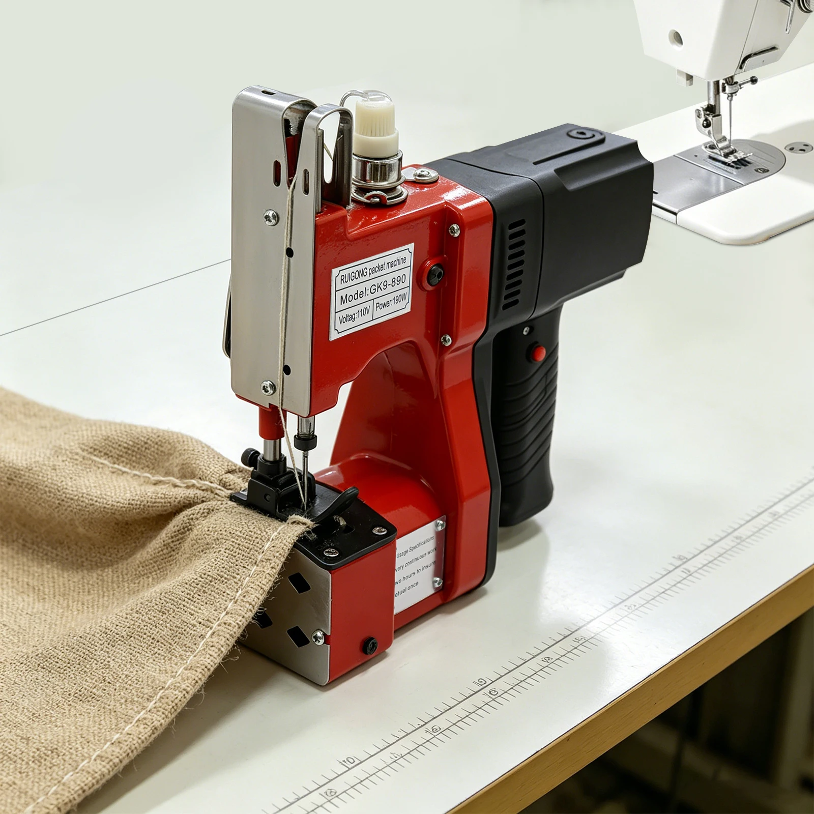 110V Handheld Portable Electric Sewing Machine 2600 Stitches/Min Cast Aluminum Bag Stitching Machine for Woven Sack Leather