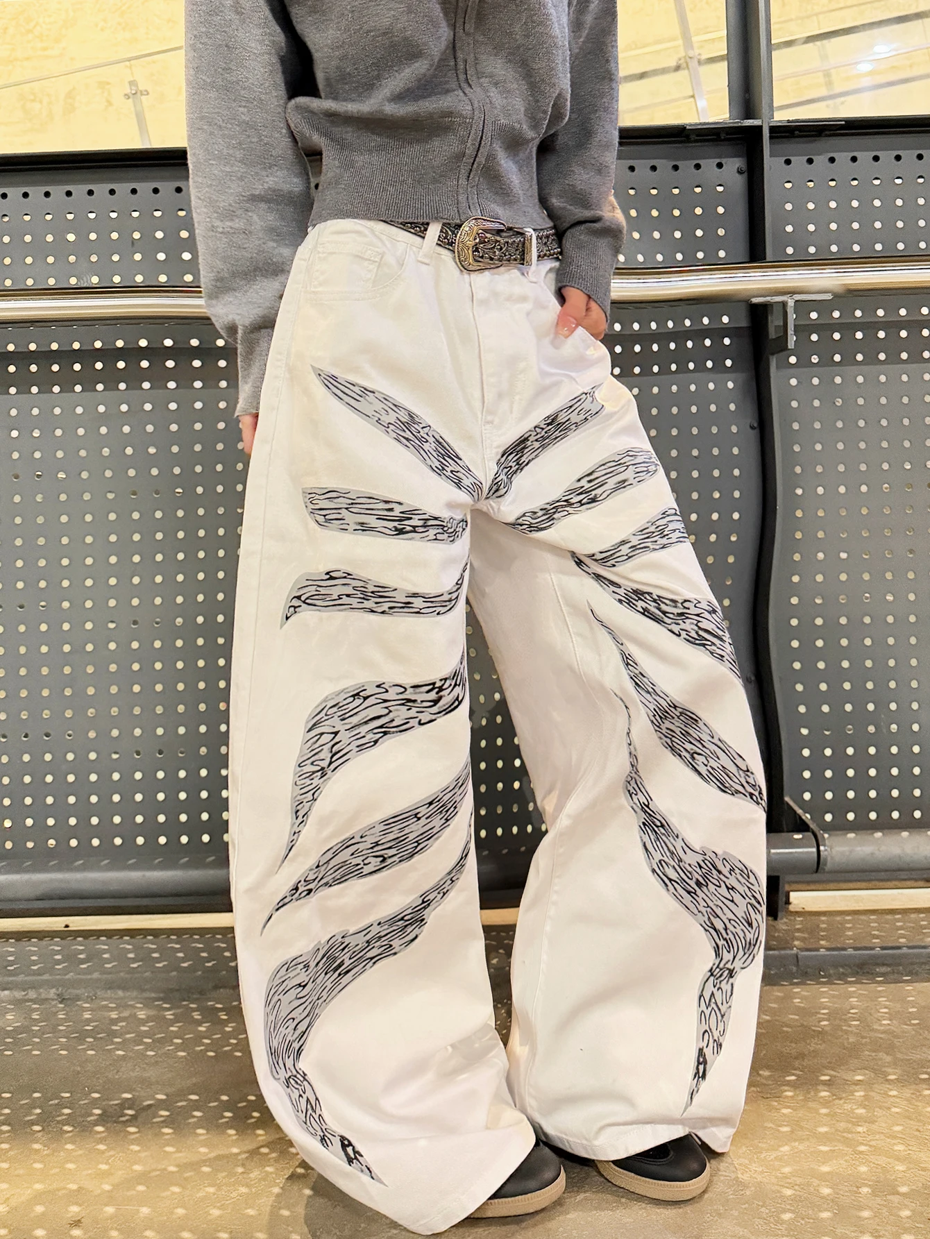 Women's American-Style Vintage Striped Print Design White High-Waist Loose Wide-Leg Jeans Y2K Streetwear Fashion Versatile Outfit