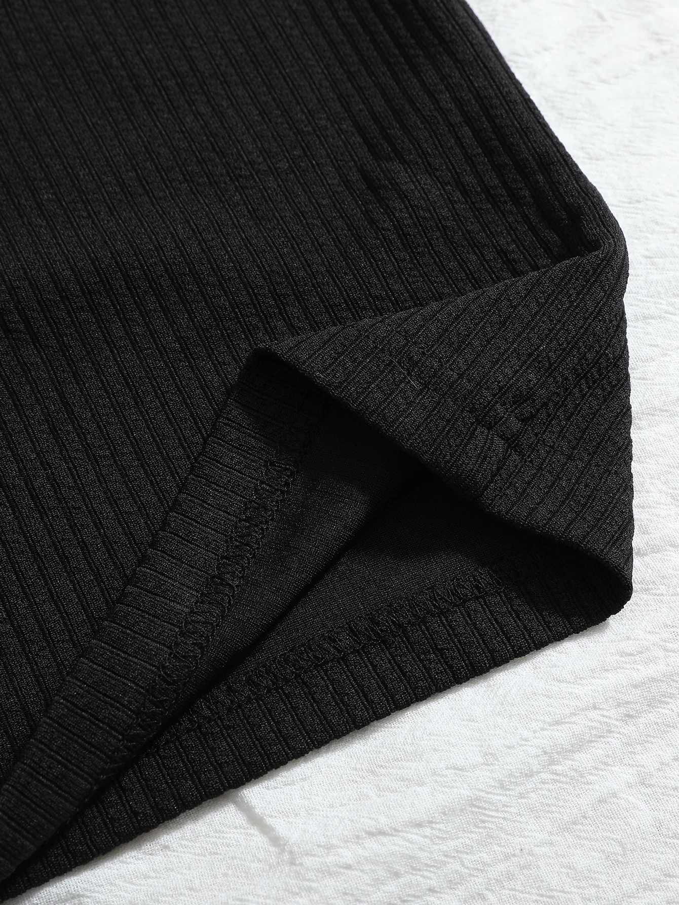 Men's European Style Slim Fit Pique Knit Sweater with Half-Zip Collar Long Sleeve Versatile Polo for Yacht Vacation Commute