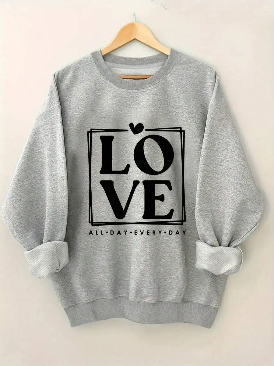 Daily Casual Plus‑Size Women Pullover Sweatshirt, Love Graphic Crew Neck Long‑Sleeve Top, Comfortable Versatile Garment For Home & Going‑Out Outfits
