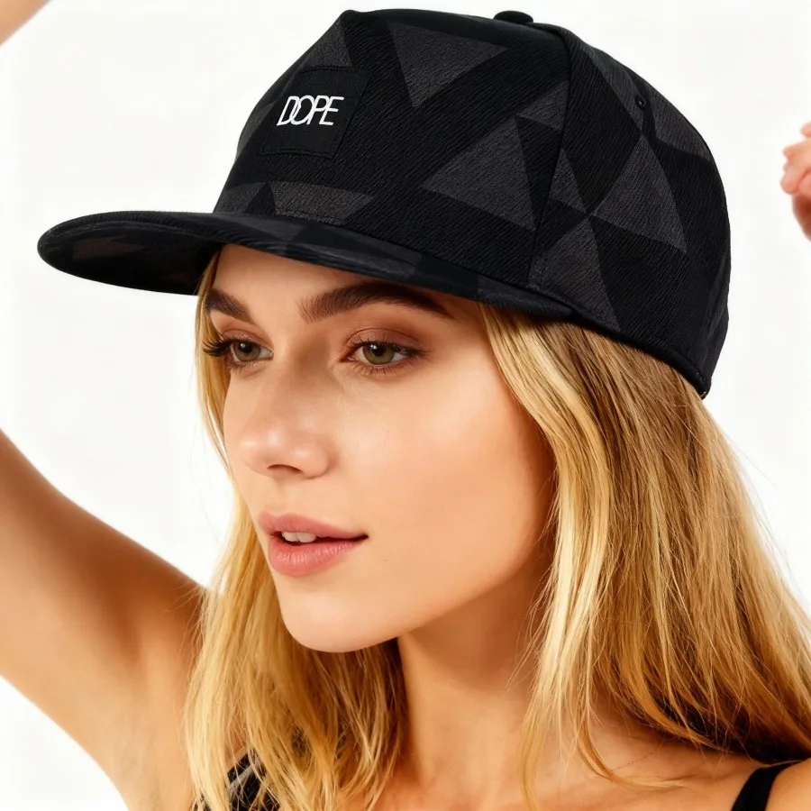 Black White Geometric Triangle Print Snapback Hat Flat Brim Hip‑Hop Baseball Cap Adjustable Streetwear Sun Hat for Men Women Daily Outdoor