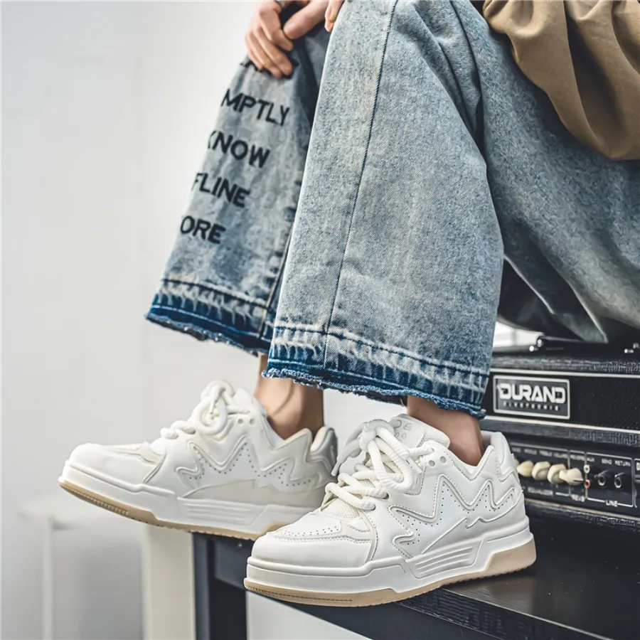 Fashionable and trendy women's shoes: white sneakers, low-top casual sports shoes