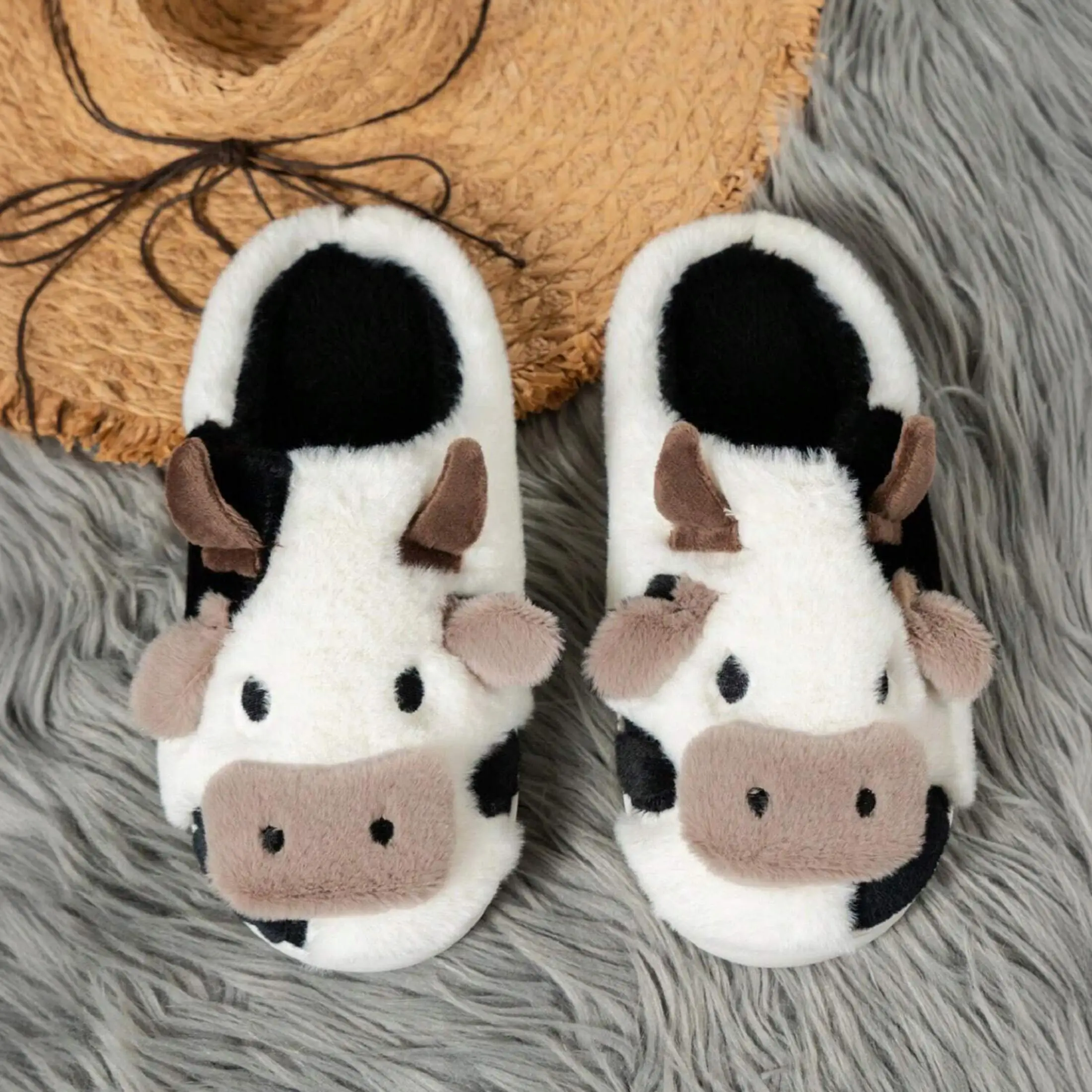 Women Kawaii Fuzzy Cute Cow Slippers for Women Winter Warm Cozy Animal Girl Slippers Walking Shoes Fur Lined Clogs