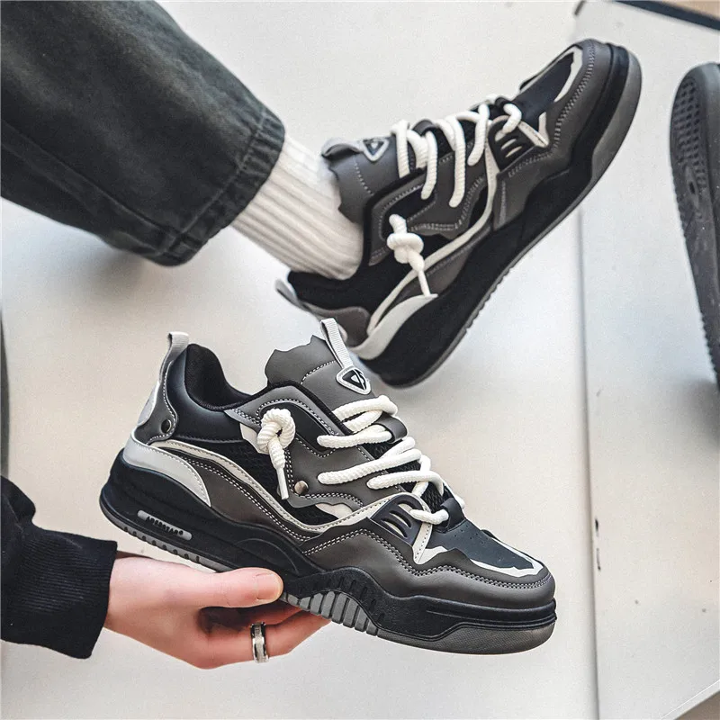Men's Shoes Four Seasons of the New Style All Kinds of Students Retro Platform Leisure Sports Shoes