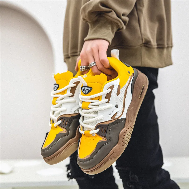 Men's Shoes Four Seasons of the New Style All Kinds of Students Retro Platform Leisure Sports Shoes