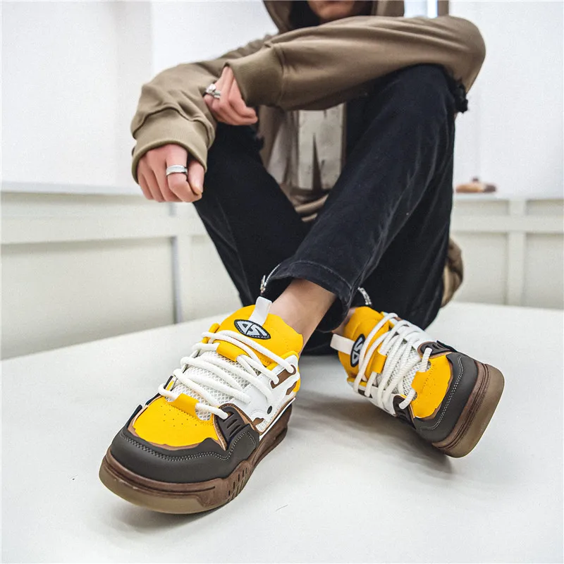 Men's Shoes Four Seasons of the New Style All Kinds of Students Retro Platform Leisure Sports Shoes
