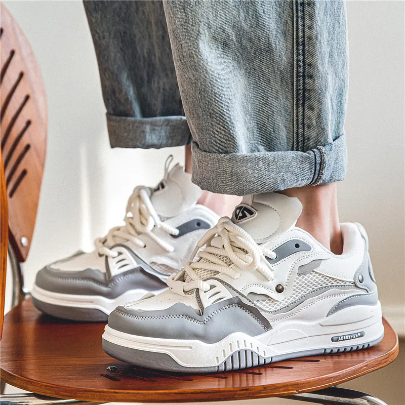 Men's Shoes Four Seasons of the New Style All Kinds of Students Retro Platform Leisure Sports Shoes
