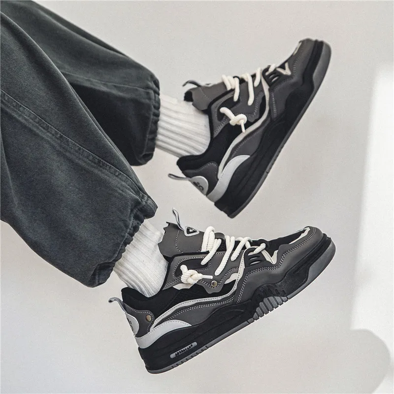 Men's Shoes Four Seasons of the New Style All Kinds of Students Retro Platform Leisure Sports Shoes
