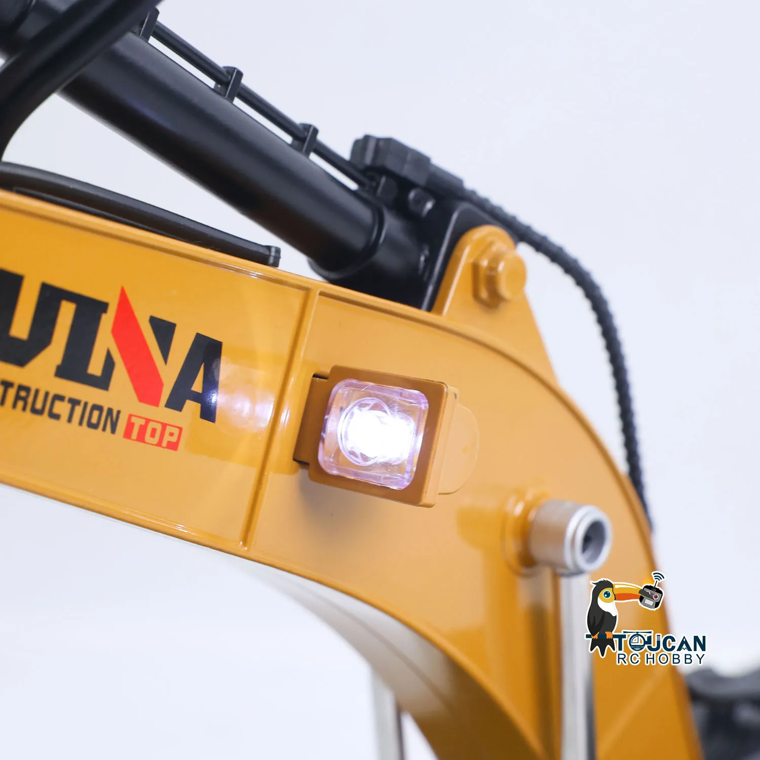 US Stock HUINA New Upgrade 580 1/14 Metal Excavator RC Engineering Vehicles Electric Model Toys Ball Grabber Shear Claw Sound Lights Remote Control Cars Toys