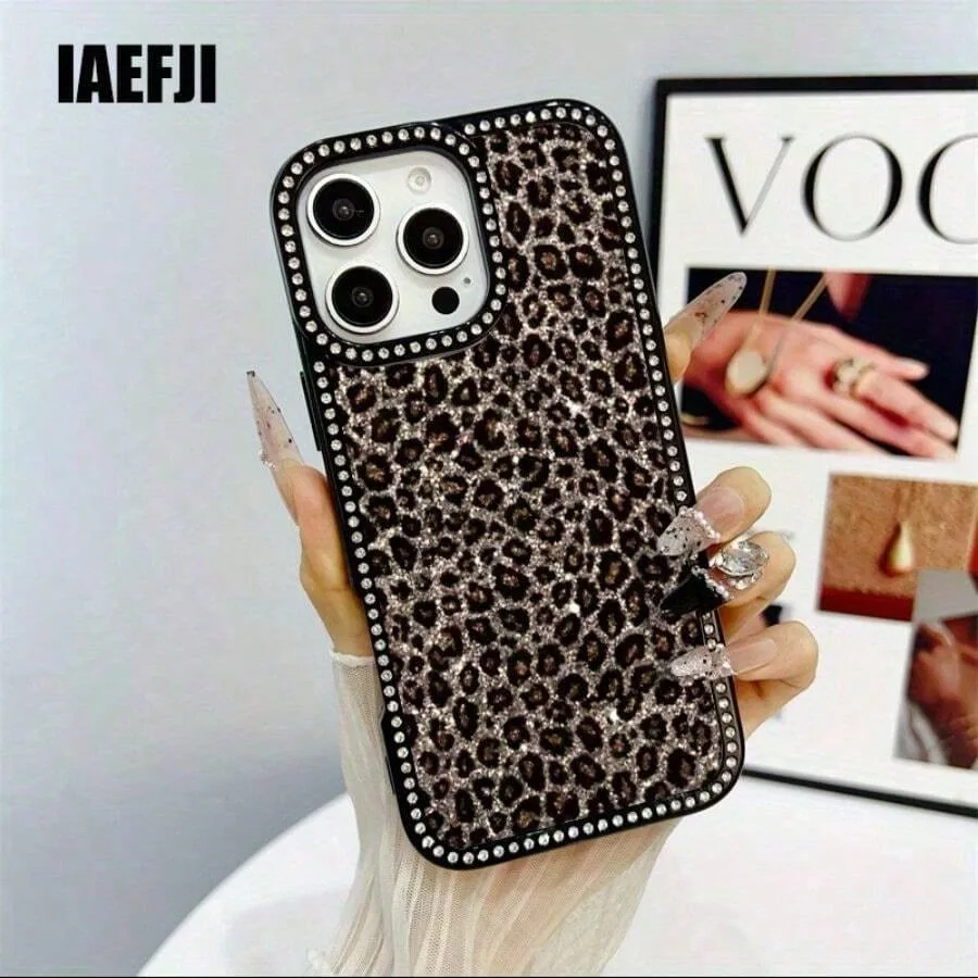 A Shiny Leopard Print Flip Case With Diamonds For IPhone 17promax/17air 16 Pro Max, 16, 15 Pro, 14, 14 Plus, 14 Pro Max, 13, 13 Pro, 12 Pro And 11 Pro Max Models. Designed To Resist Drops And Stains, This Soft Case Is Perfect For Men