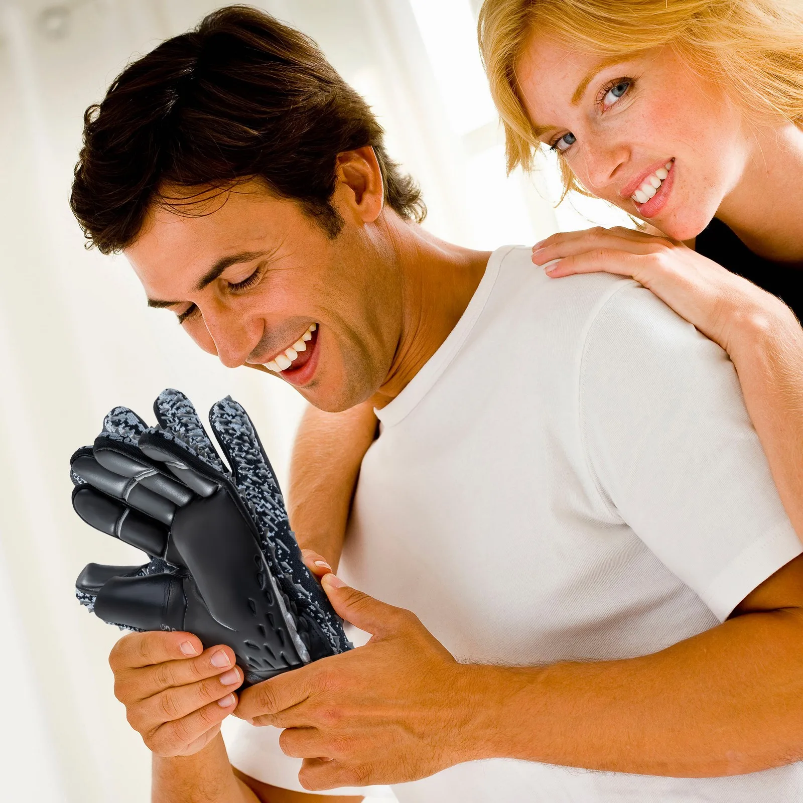 Soccer Goalie Goalkeeper Gloves for Youth & Adult, Enhanced Latex Palm Grip,Suitable for Game & Training