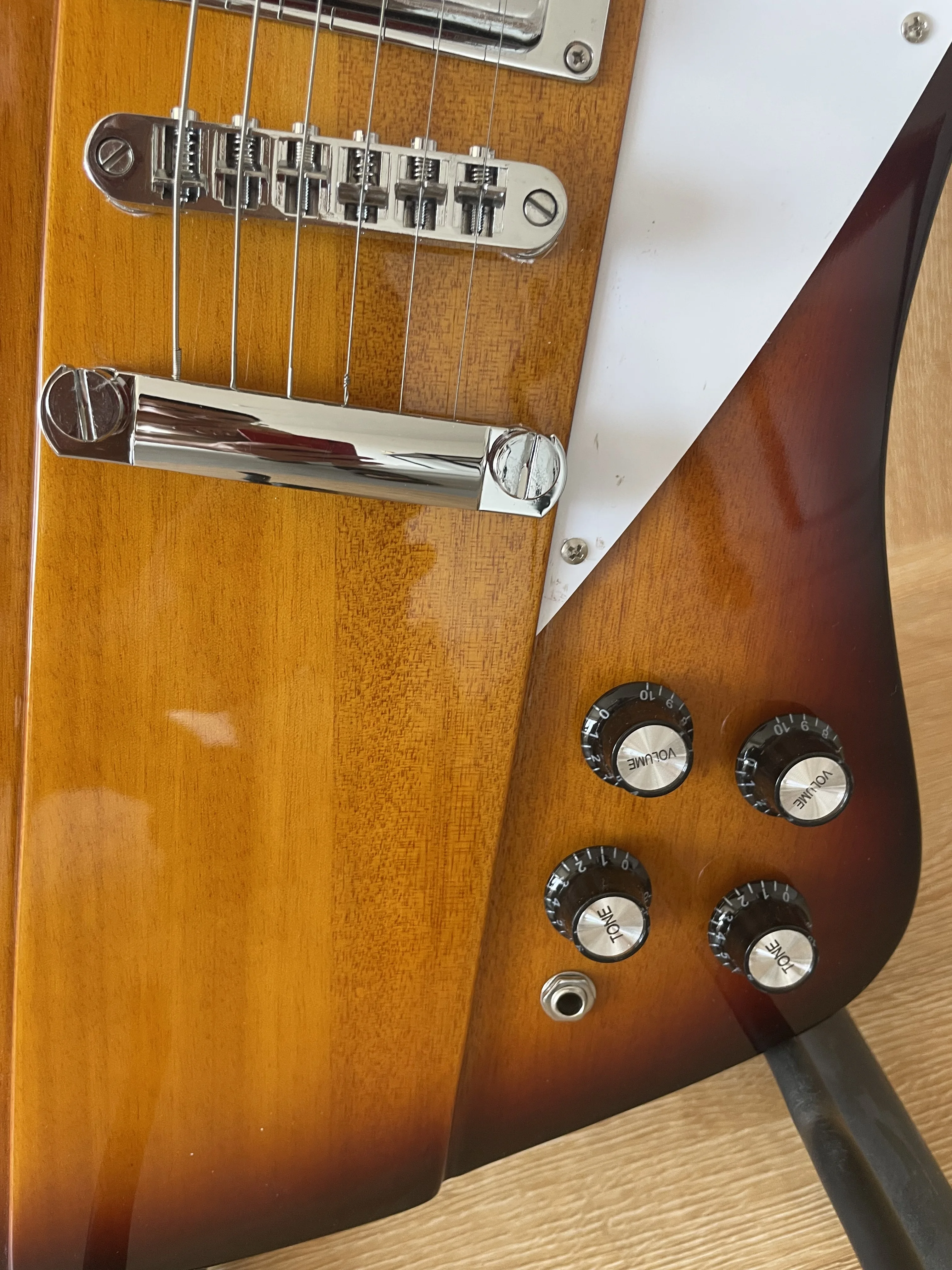 High Quality 6 String Firebird Style Electric Guitar Sunburst Rosewood Fingerboard