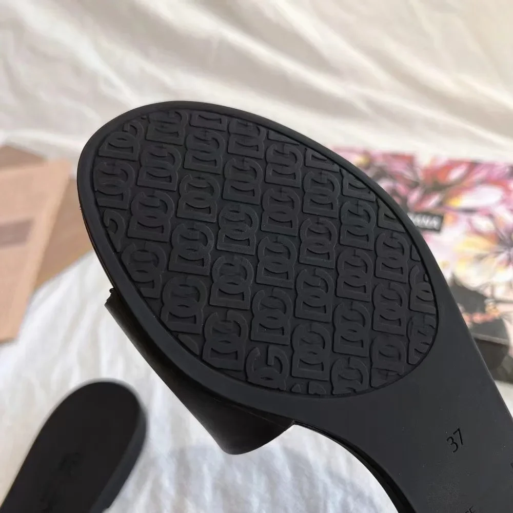 Luxury Designer's 2026 Summer High-quality Colorful Premium Materialsunparalleled Comfort and Durability for The Slippers