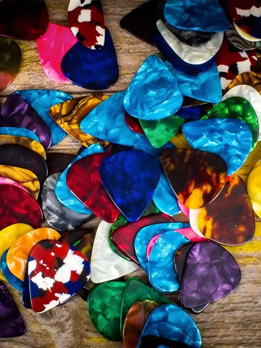 81Pcs 0.46mm Celluloid Guitar Picks, Standard Plectrums in Assorted Colors – for Acoustic/Electric Guitar, Bass & Mandolin, Christmas Gift for Musicians ZSY