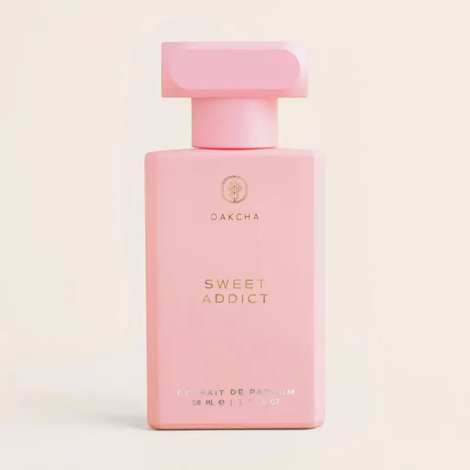 Oakcha Sweet Addict Extrait de Parfum For Women Luscious Sweet Fruity Milky Vanilla Warm Gourmand Aroma Long Lasting Matte Bubblegum Pink Square Bottle With Minimal Embossed Logo Daily Casual Dating Presen