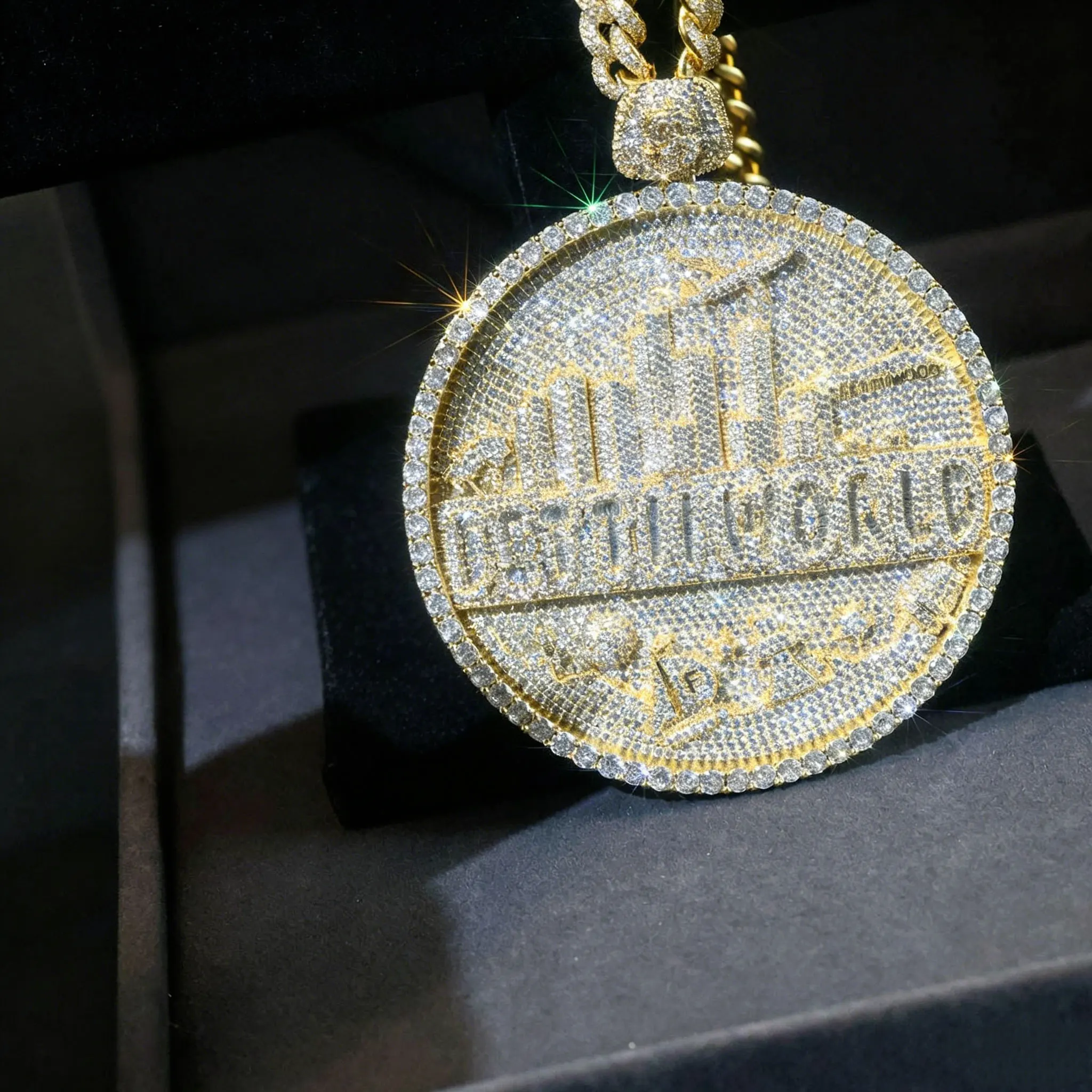 LYEE CYEE Luxury Full Diamond Two Color ASTROWORLD City Hip Hop Letter Pendant Necklace Round Cut Rap Singer Pendant Men and Women Fashion Street Party Gift Decorations Birthday Gifts Valentine's Day Gifts Unique Jewelry