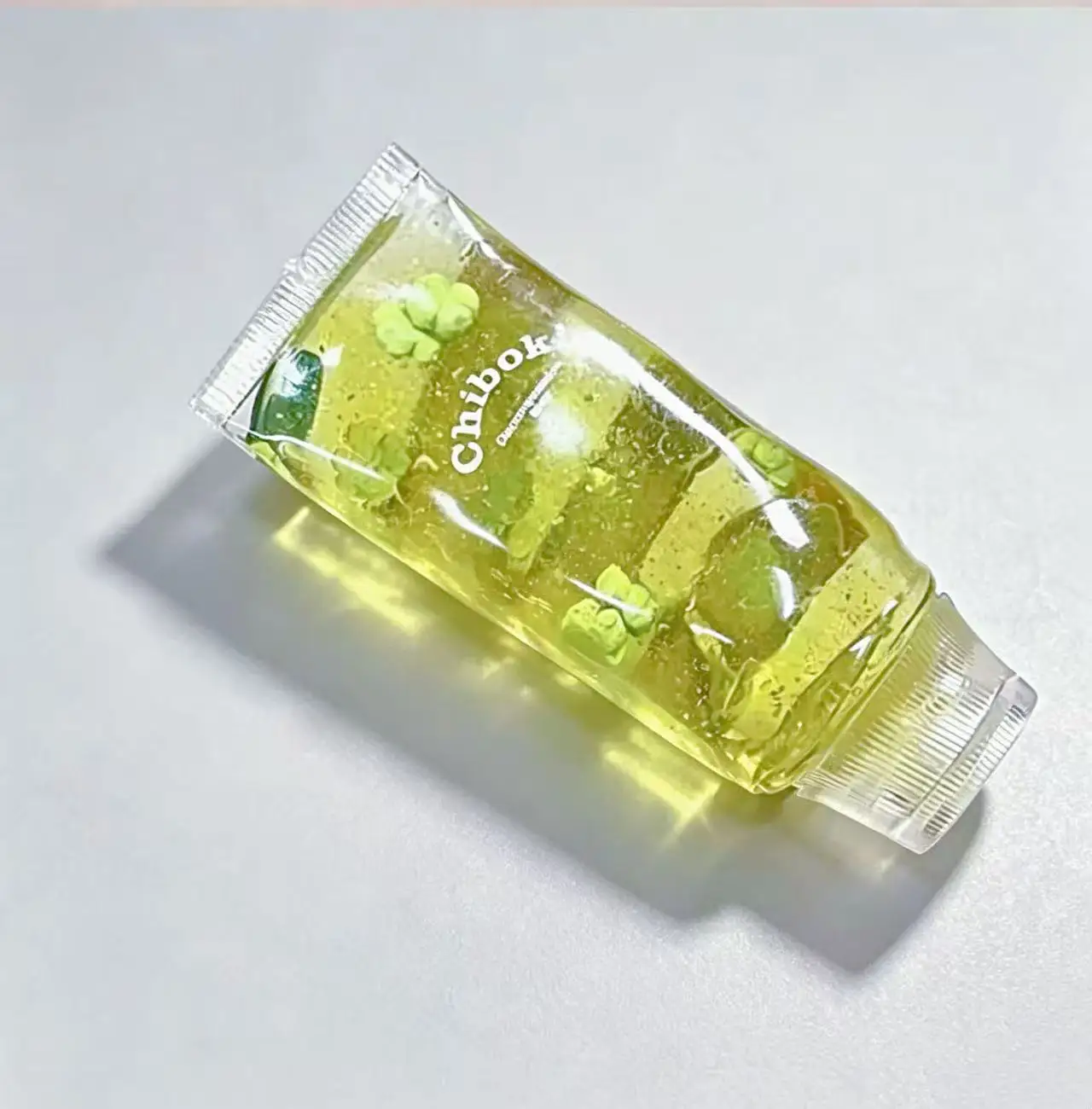 1pc Mini Fruit Drink Bottle Squishy Toy, Transparent Water Bottle Squeeze Fidget Toy, 3D Fruit Inside Pinch Toy, Novelty Stress Relief Hand Toy for Teens Adults