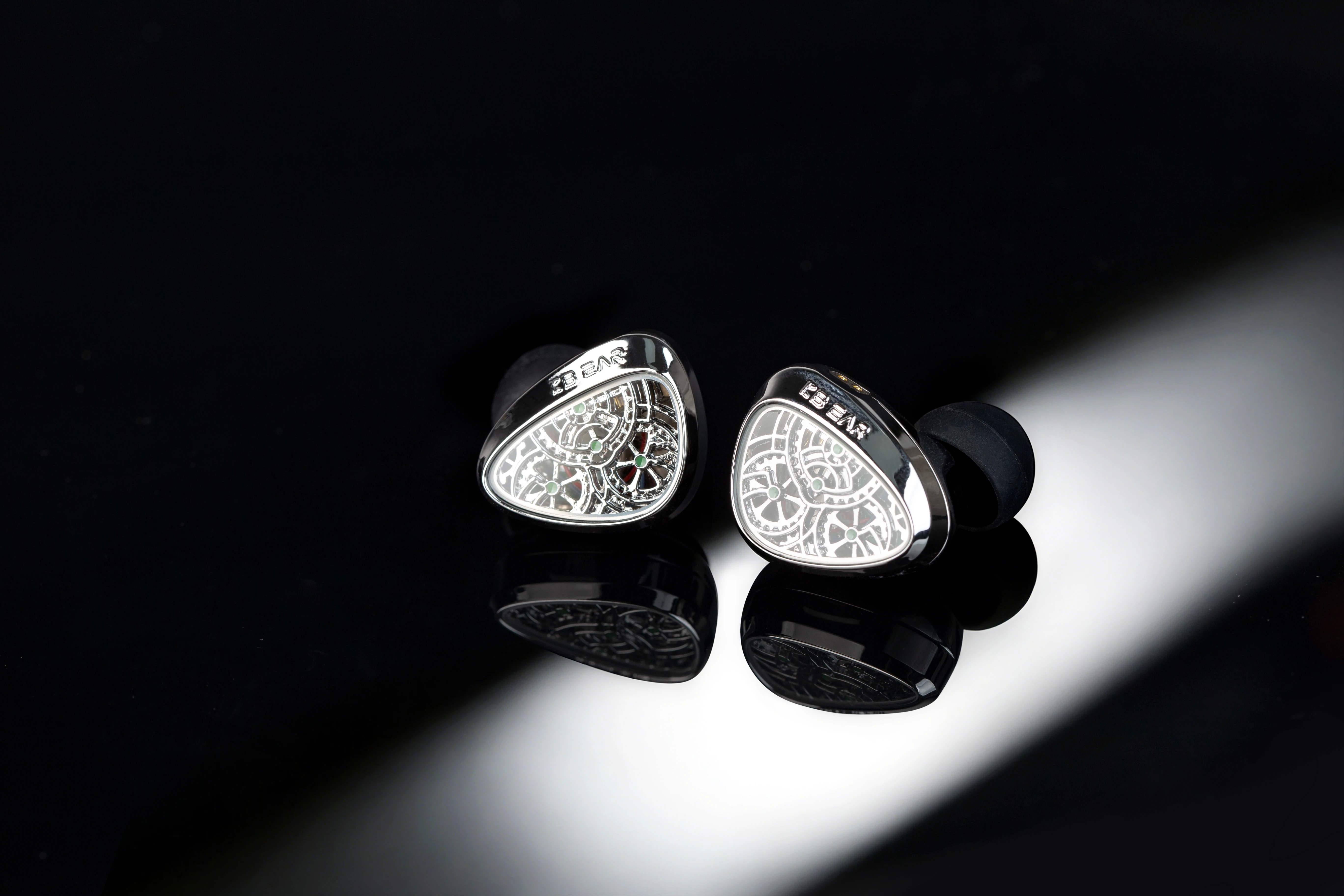 KBEAR Tourbillon-X TB-X IEMS in-Earphone Wired Headphones 10mm CVD-Coated Carbon Fiber Diaphragm Deep BassGaming Headset
