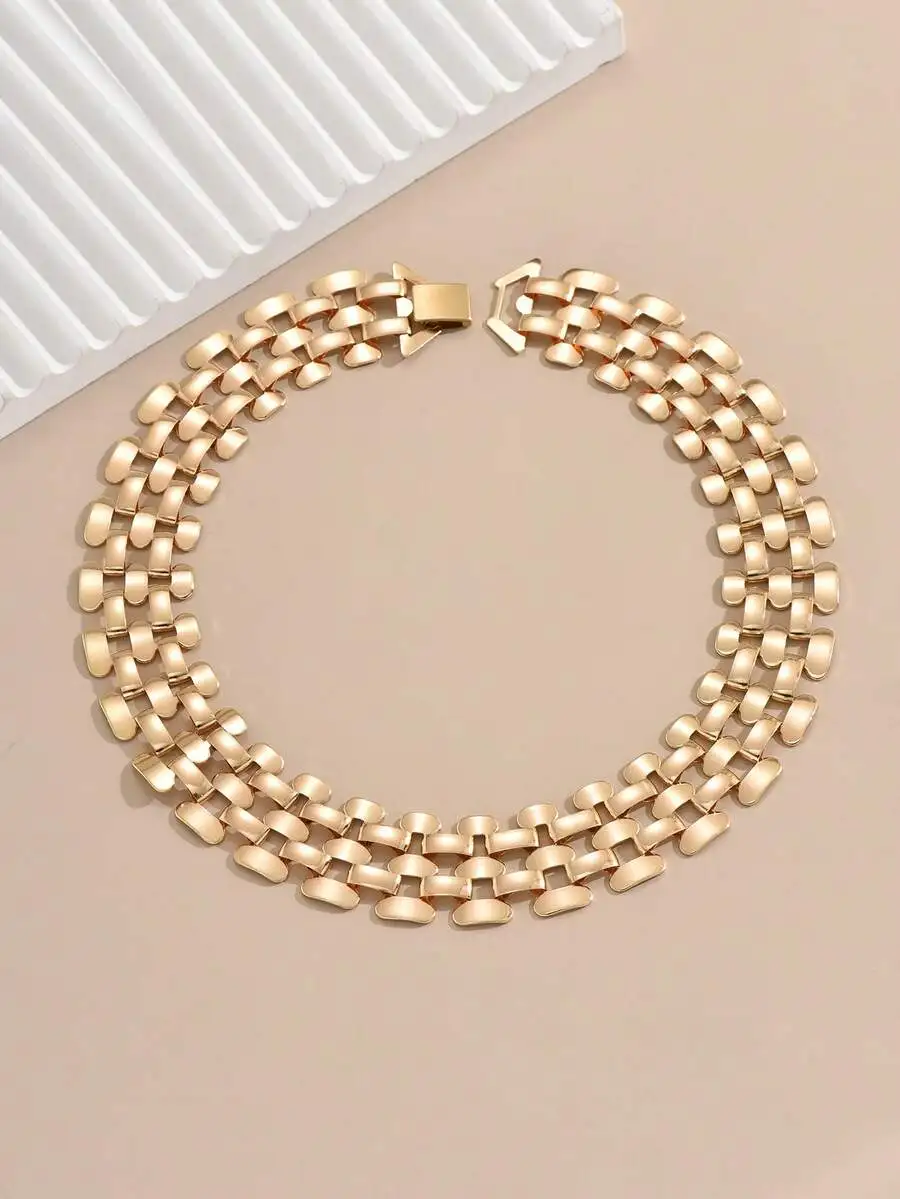 1pc Stylish Hollow-Out Shiny Wide Chain Clavicle Necklace for Punk Hip-Hop Fashion