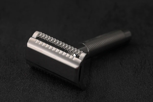 Yaqi Slant 37 Stainless Steel Safety Razor
