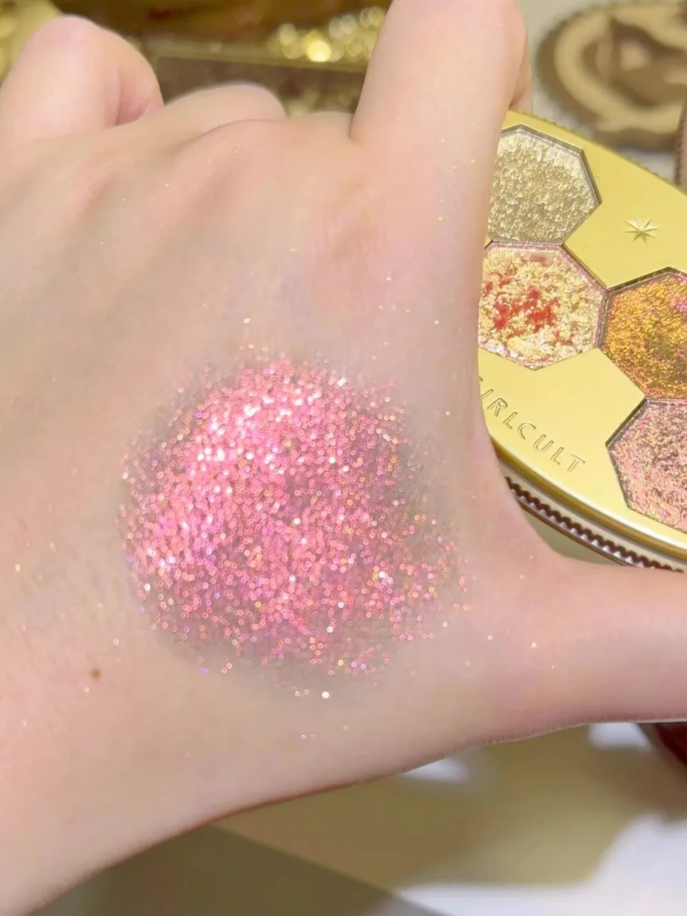 Girlcult 4-Color Glitter Eyeshadow Palette Chameleon Matte Champagne Shimmer Waterproof Eyeshadow Korean Vegan Makeup