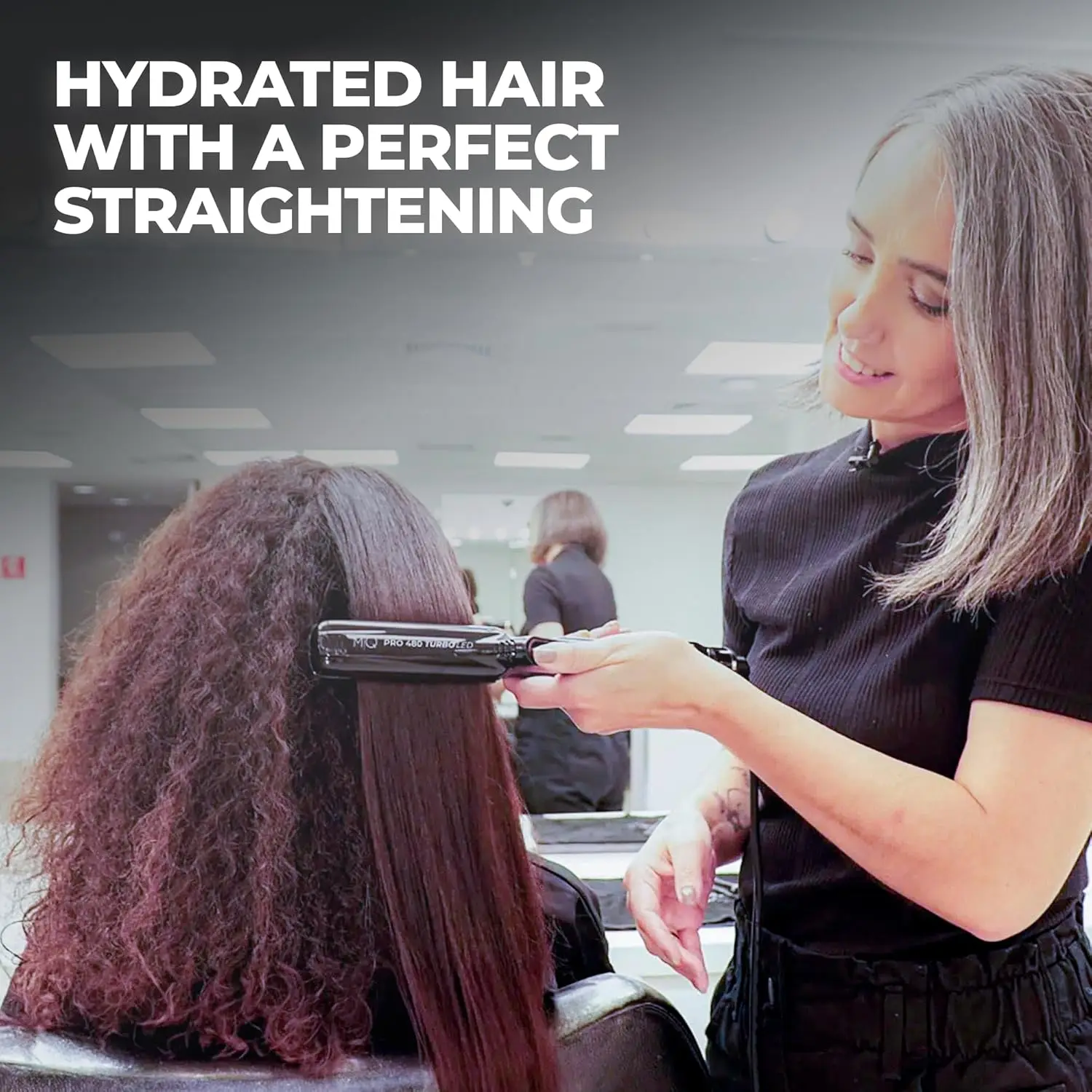 2026 High MQ Hair Straightening Titanium Flat Bivolt Iron 480°F Turbo Anatomic Design, Ultra-Smooth, Mirror Effect - 3 Passes