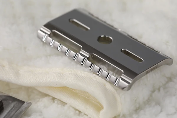 YAQI Ghost 70SP 316 Stainless Steel Polished Safety Razor Head with 0.7mm Blade Gap