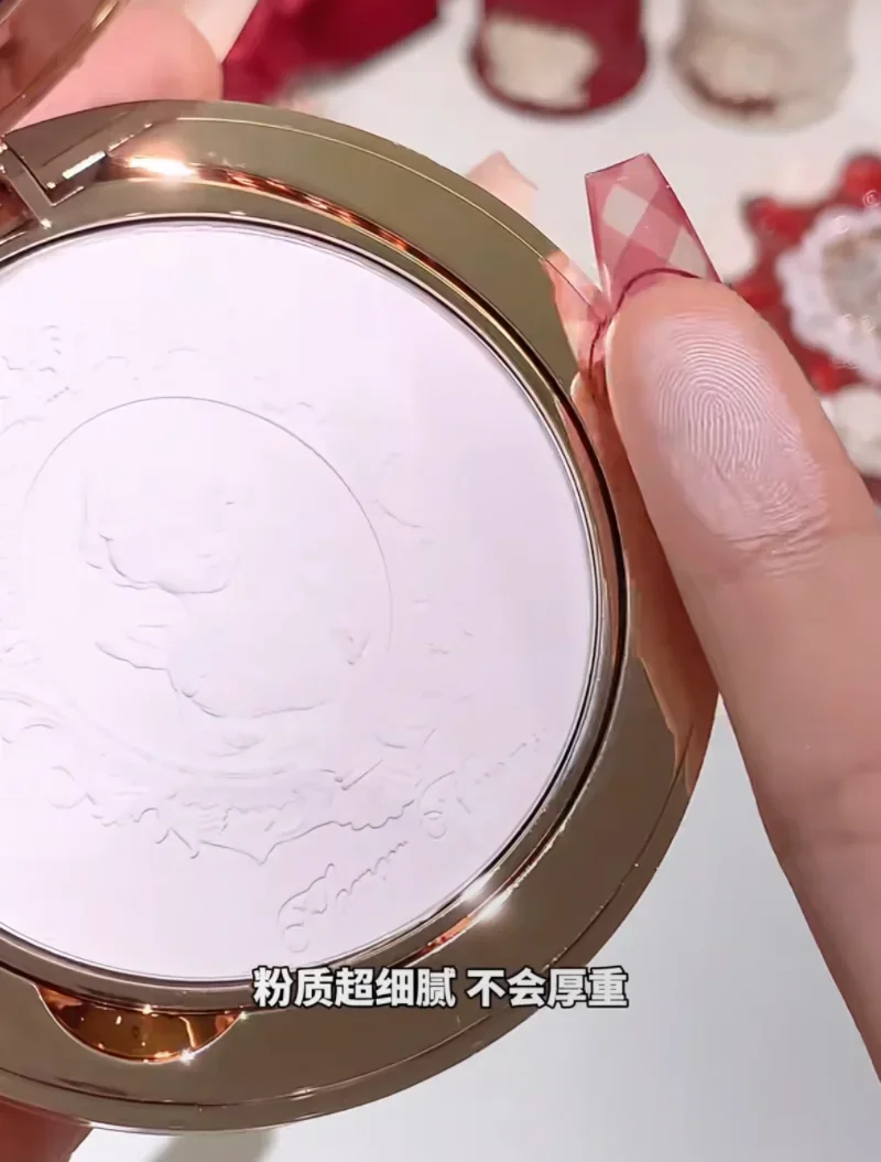 Flower Knows Knight Unicorn Cloud Powder Strawberry Cupid Pressed Powder Matte Soft Focus Oil Control Holding Powder