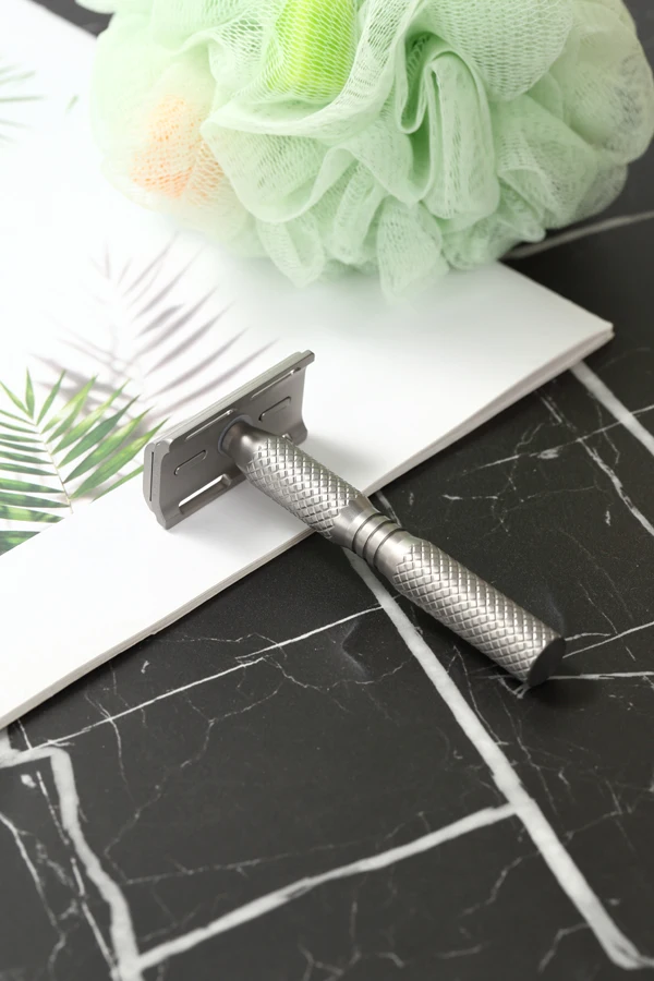 YAQI Ghost Cross Grain Pattern Titanium Light Weight Safety Razor